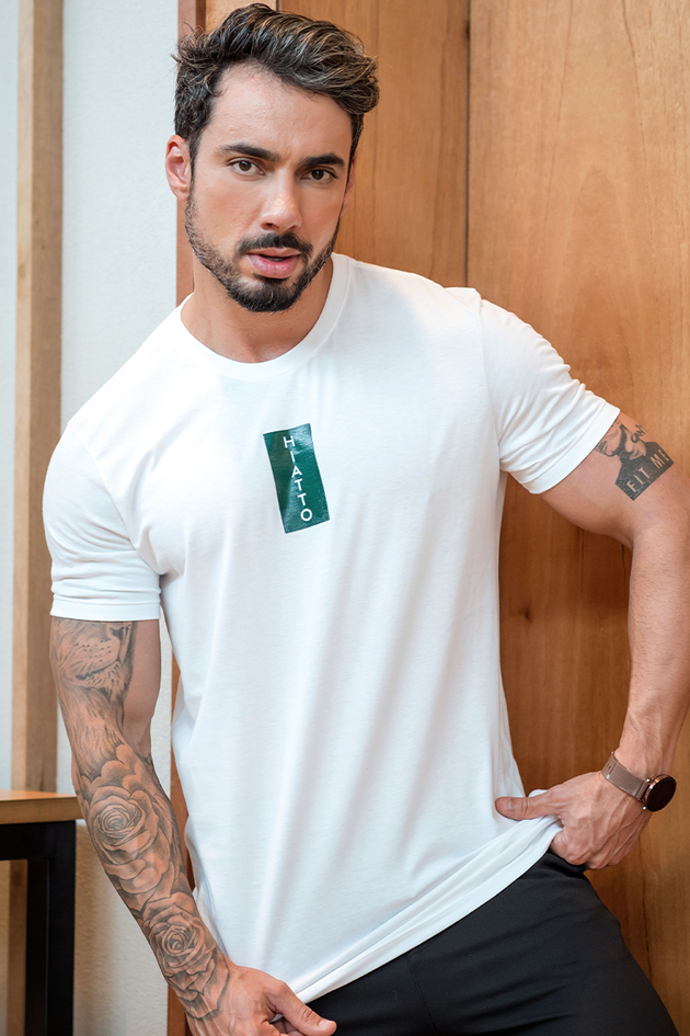 02m0522 camiseta masculina efeito de etiqueta branco hiatto 1