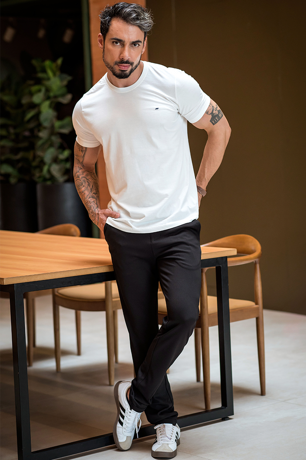 02m0511 039 camiseta masculina logo bordado off white hiatto 3