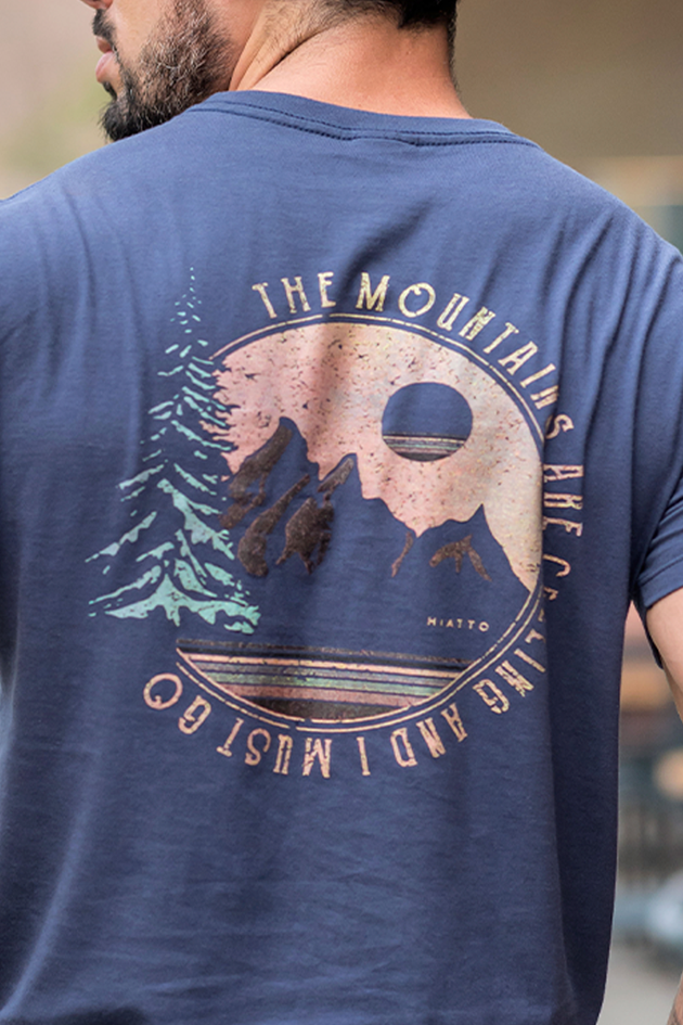 02m0513 006 camiseta masculina the mountains marinho hiatto 4