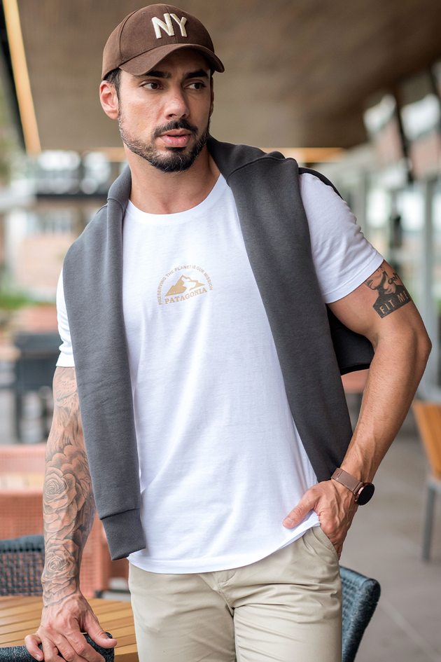 02m0526 001camiseta masculina the planet branco hiatto 4