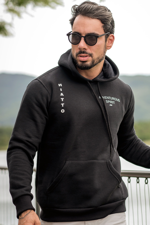 11m0049 002 blusa de moletom masculino com capuz e bolso canguru adventurous preto hiatto 1
