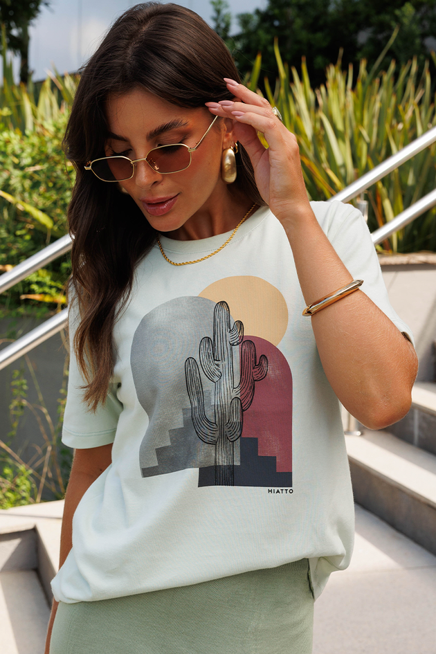 Camiseta Feminina Sundown Cactus Verde Claro Hiatto