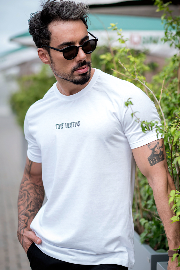 02m0528 001 camiseta masculina estampa gel the hiatto branco 1