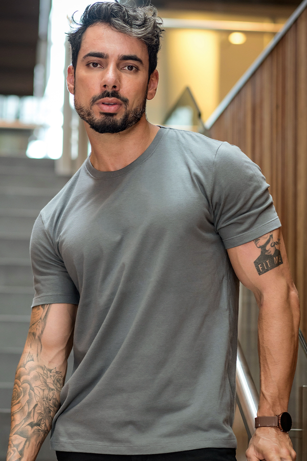 02m0135 037 camiseta masculina basica hiatto grafte 1