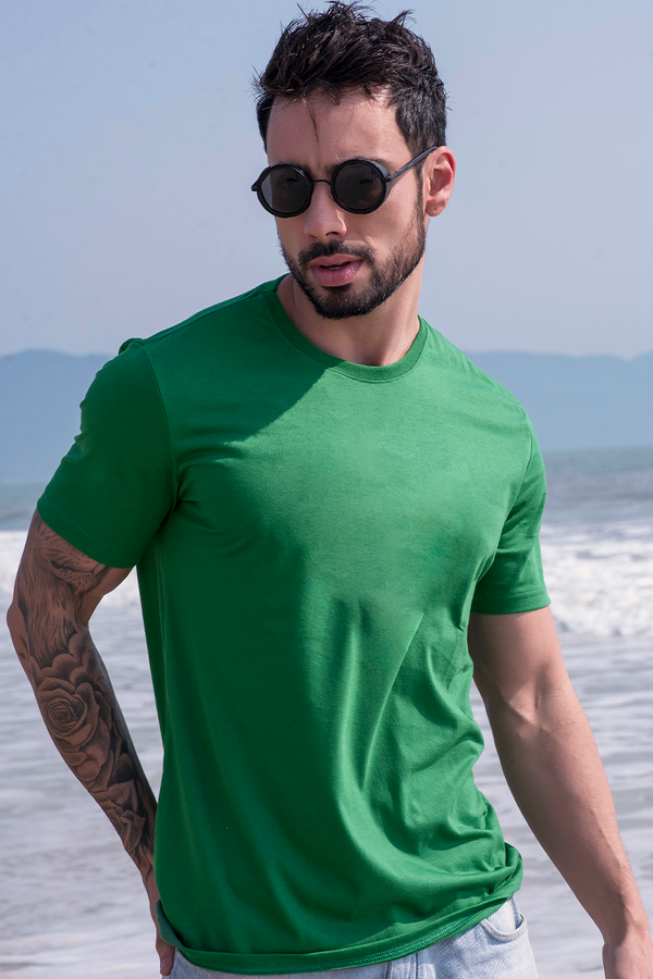 camiseta masculina basica hiatto 1
