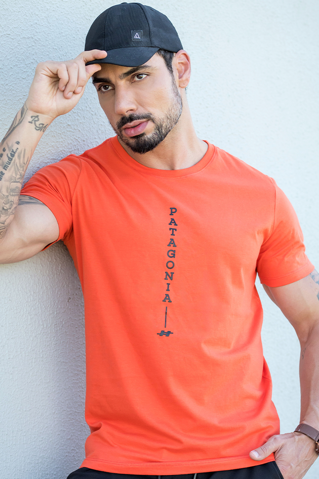02m0523 060 camiseta masculina estampa gel patagonia laranja hiatto 1