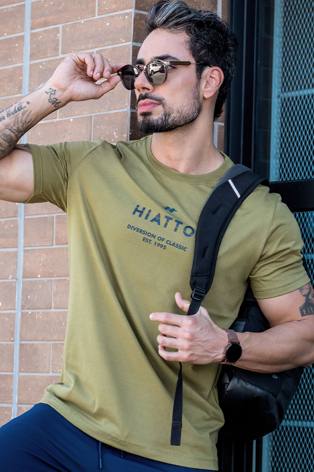 02m0531 059 camiseta masculina pima diversion verde oliva hiatto 1