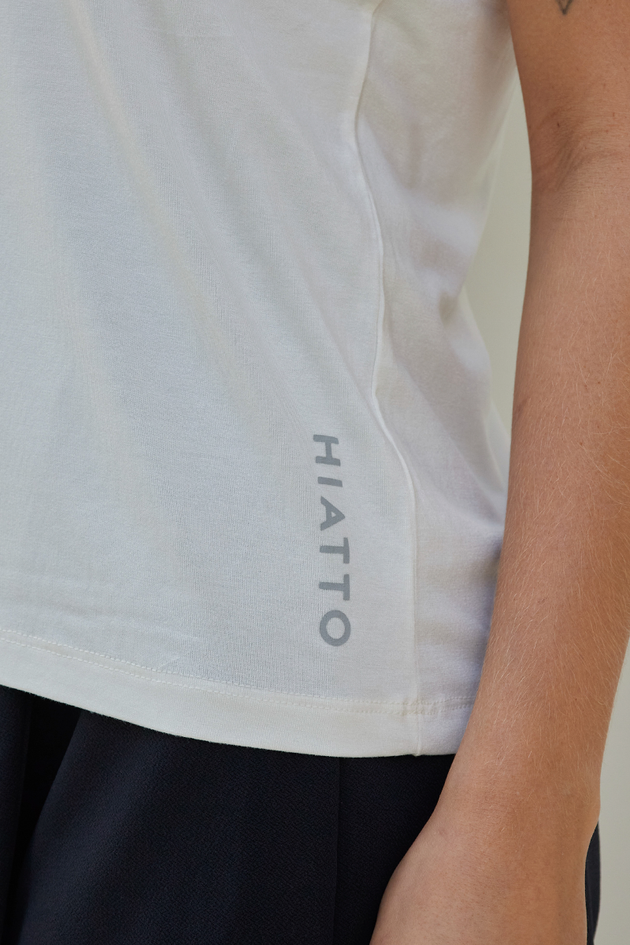 02f0304 039 camiseta tech visco feminina off white hiatto 6