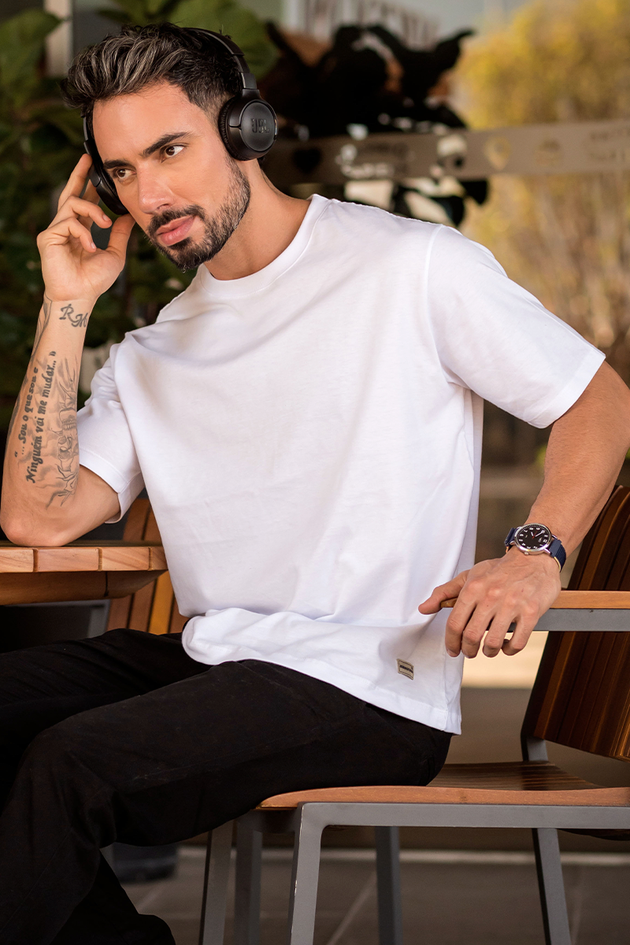 02m0535 001 camiseta masculina over pima basic branco hiatto 2