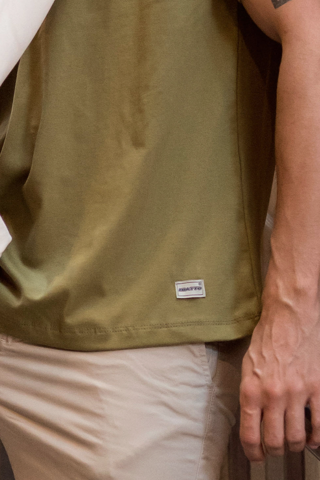02m0535 059 camiseta masculina over pima basic verde oliva hiatto 4