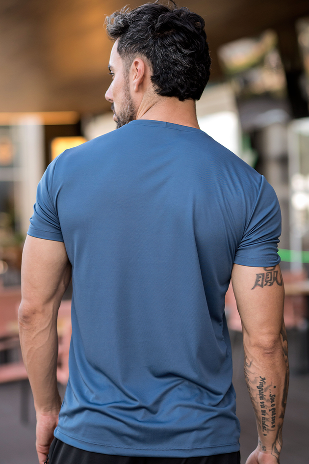 02m0536 006 camiseta masculina dry marinho hiatto 4
