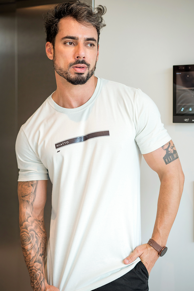 02m0519 camiseta masculina hiatto faixa em gel off white 1