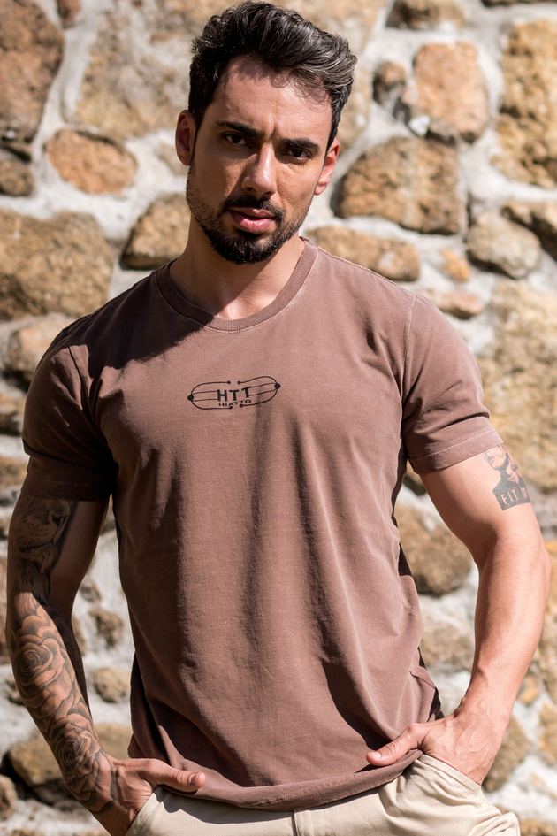 02m0542 009 camiseta estonada masculina htt marrom hiatto 1