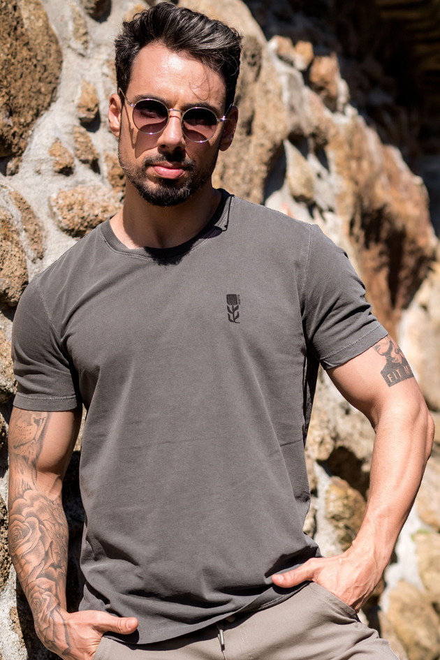 02m0544 002 camiseta estonada masculina step preto hiatto 1