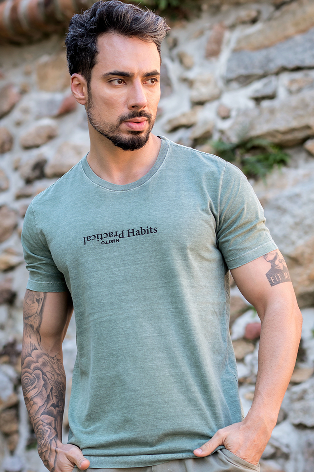 02m0543 027 camiseta estonada masculina habits bege hiatto 1