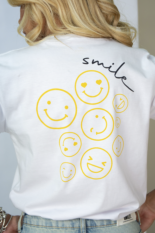 Camiseta Smile Bolso Branco